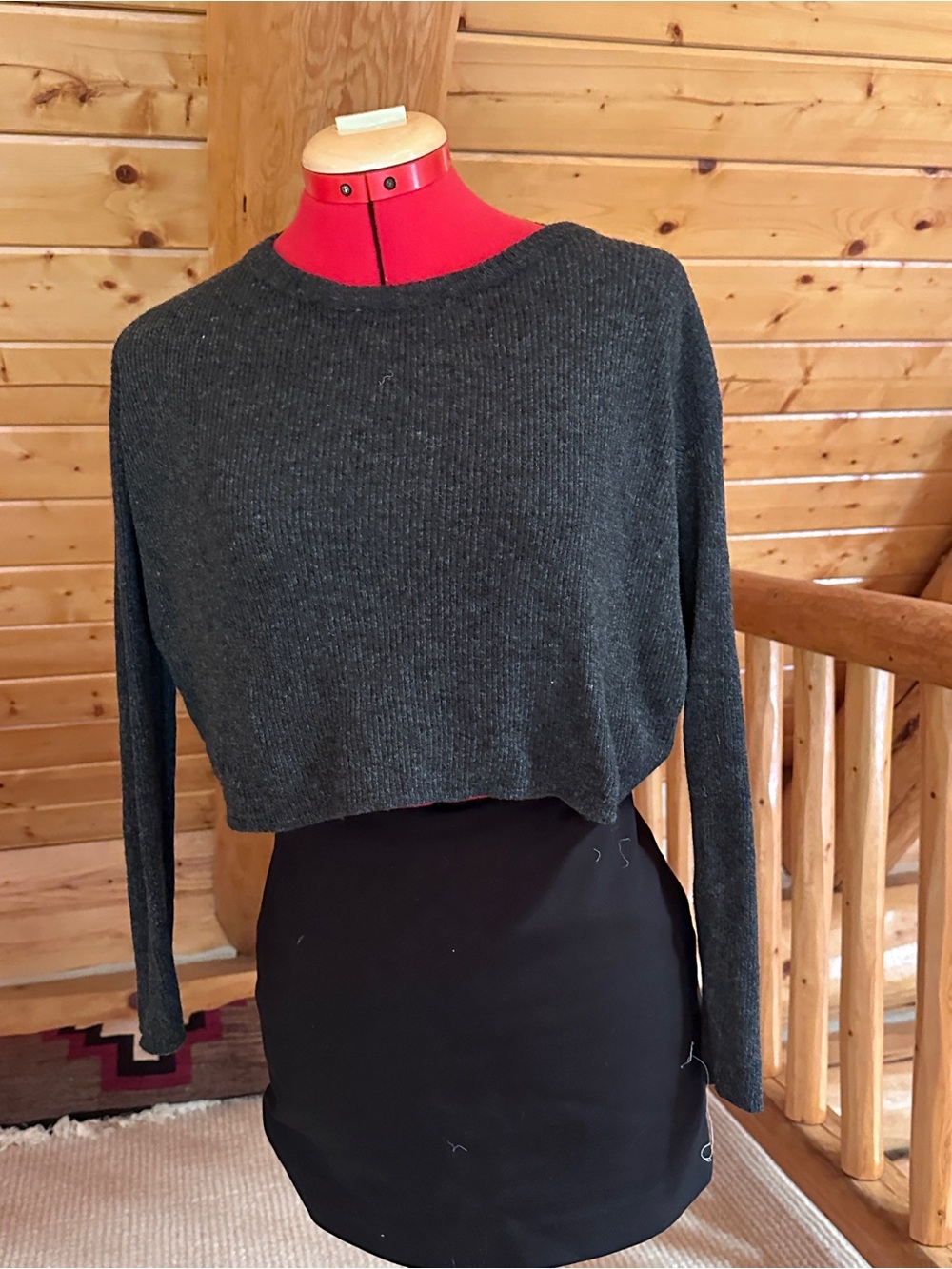 Brandy Melville rare - Grey Cropped 70% Wool Knit Sweater - Women